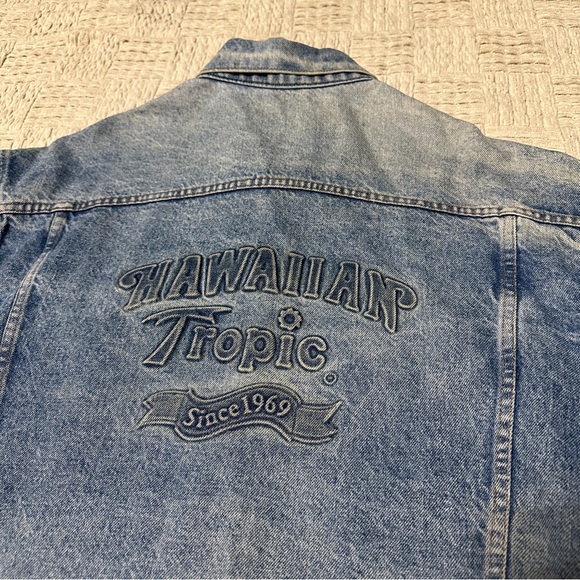 Hawaiian Tropic VINTAGE Denim Jacket Embossed Adult Sz Medium Employee Promo - Picture 2 of 8